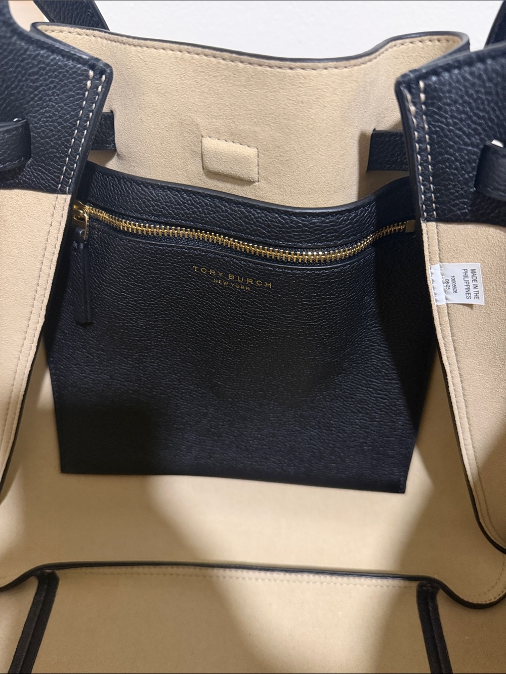 Tory Burch Romy Tote - Picture 4 of 8
